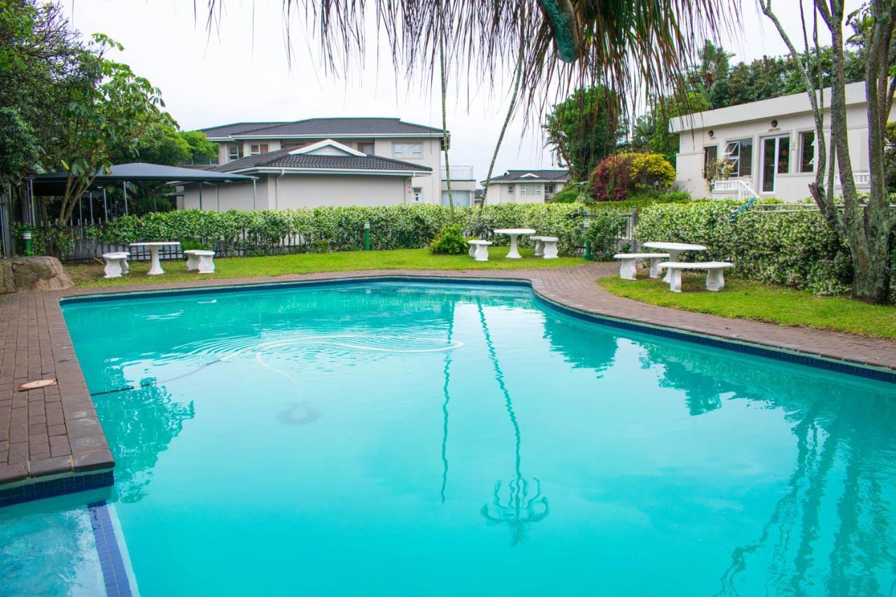 At 4 Umzumbe Beach Apartment, Mangrove Beach Estate Melville  Экстерьер фото