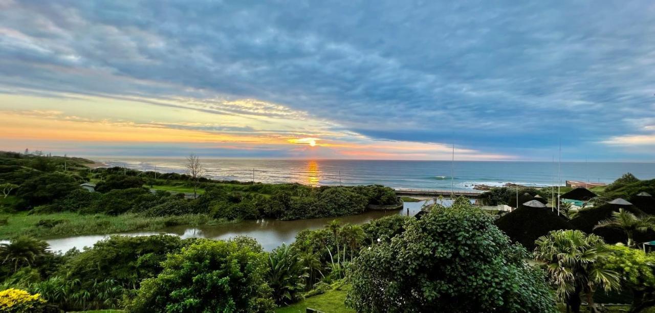 At 4 Umzumbe Beach Apartment, Mangrove Beach Estate Melville  Экстерьер фото