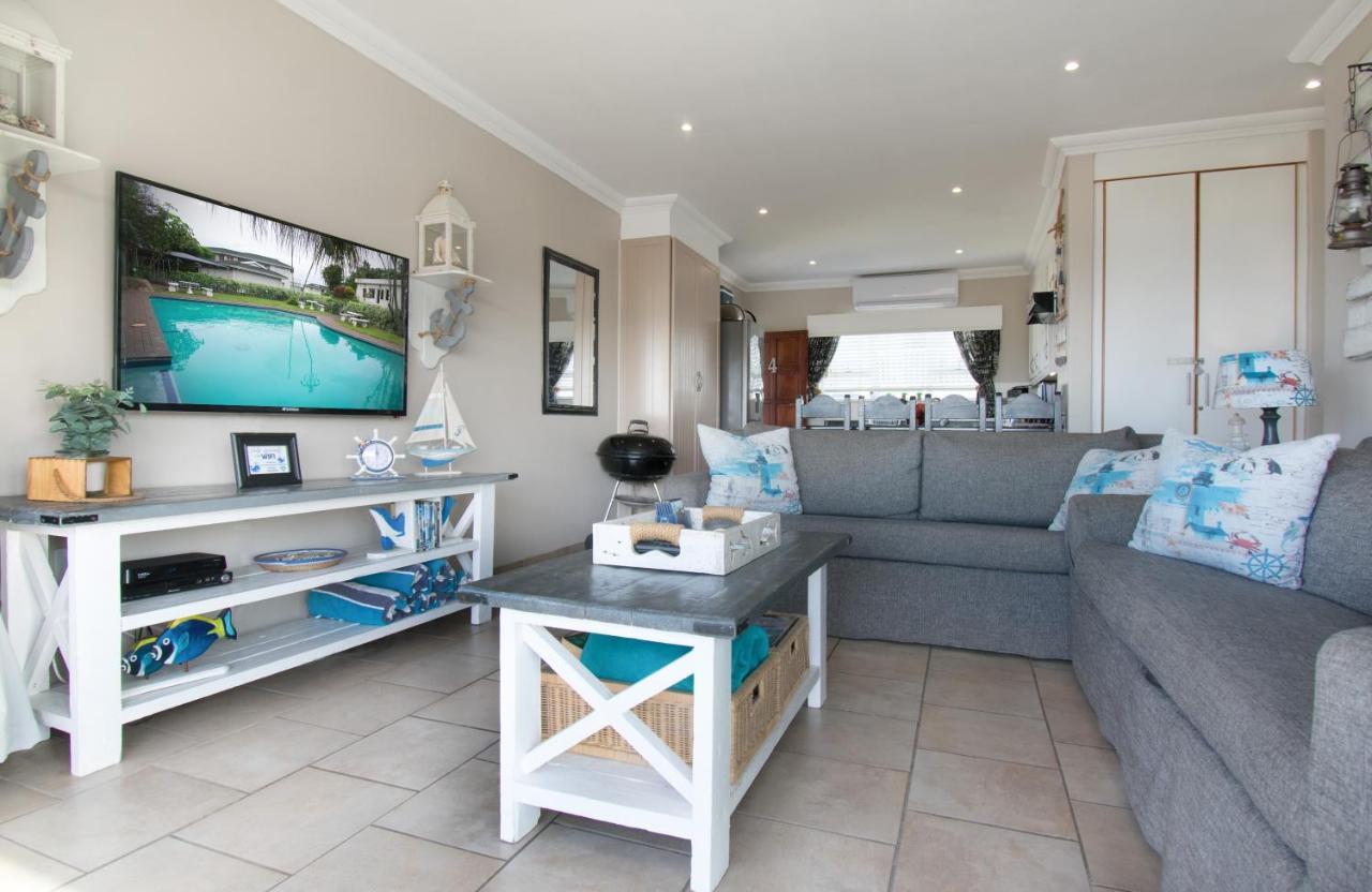 At 4 Umzumbe Beach Apartment, Mangrove Beach Estate Melville  Экстерьер фото