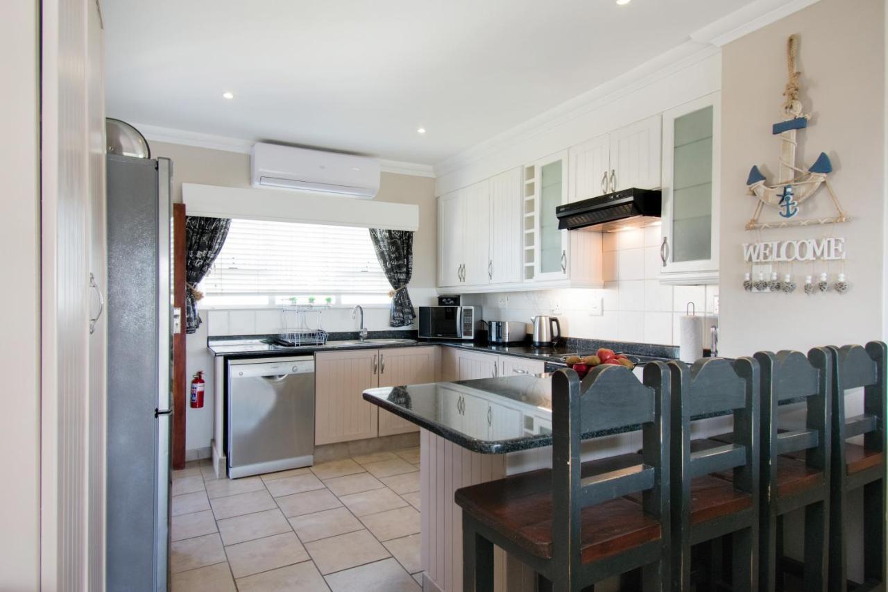 At 4 Umzumbe Beach Apartment, Mangrove Beach Estate Melville  Экстерьер фото