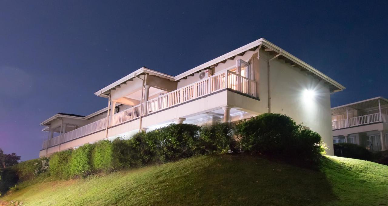 At 4 Umzumbe Beach Apartment, Mangrove Beach Estate Melville  Экстерьер фото
