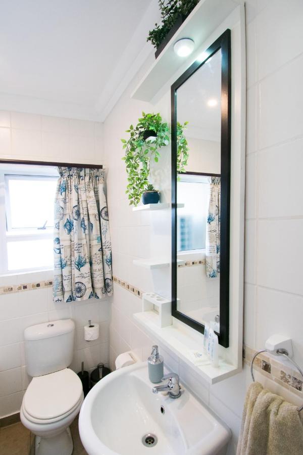 At 4 Umzumbe Beach Apartment, Mangrove Beach Estate Melville  Экстерьер фото